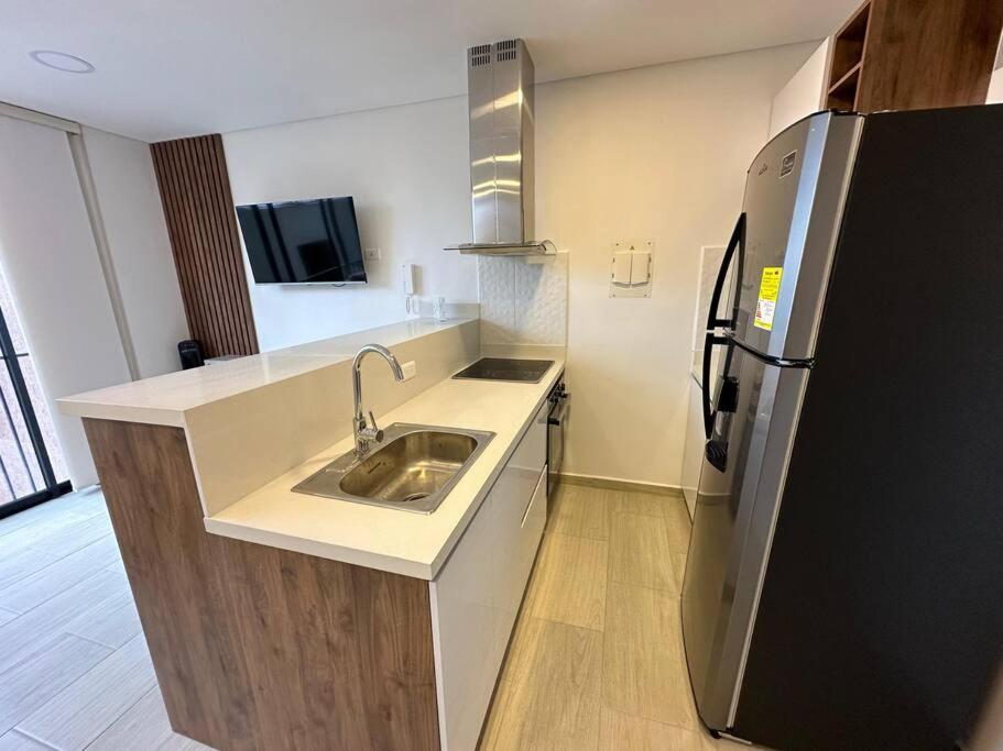 Amara 510-Comodo y amplio apartaestudio en sector Laureles