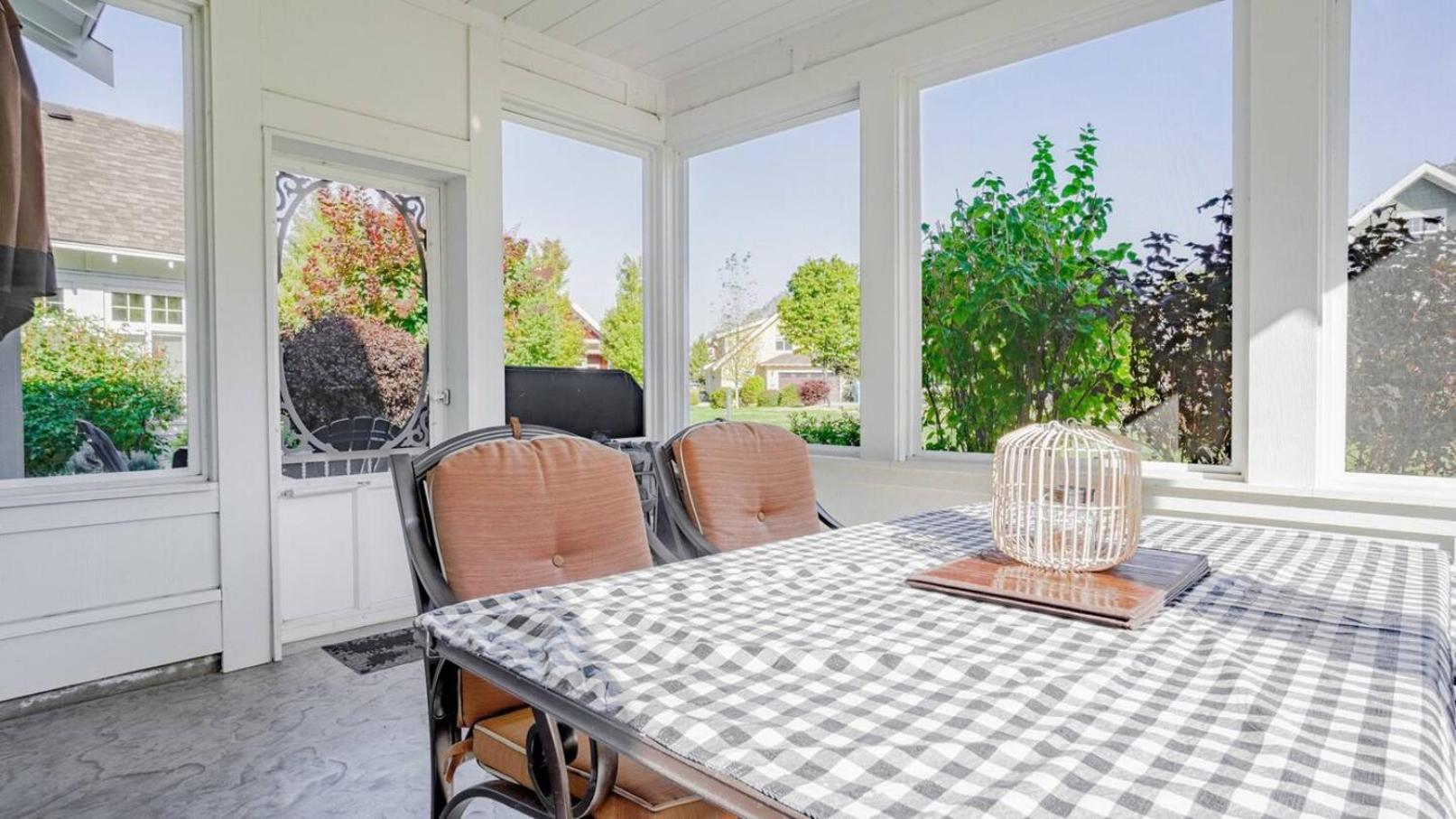 Syrah Cottage On Osoyoos Lake #130