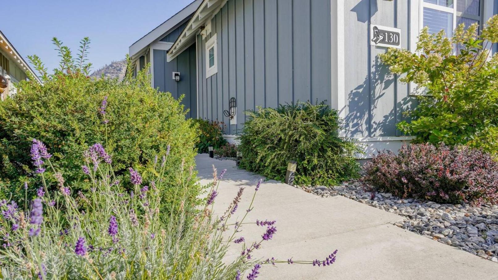 Syrah Cottage On Osoyoos Lake #130