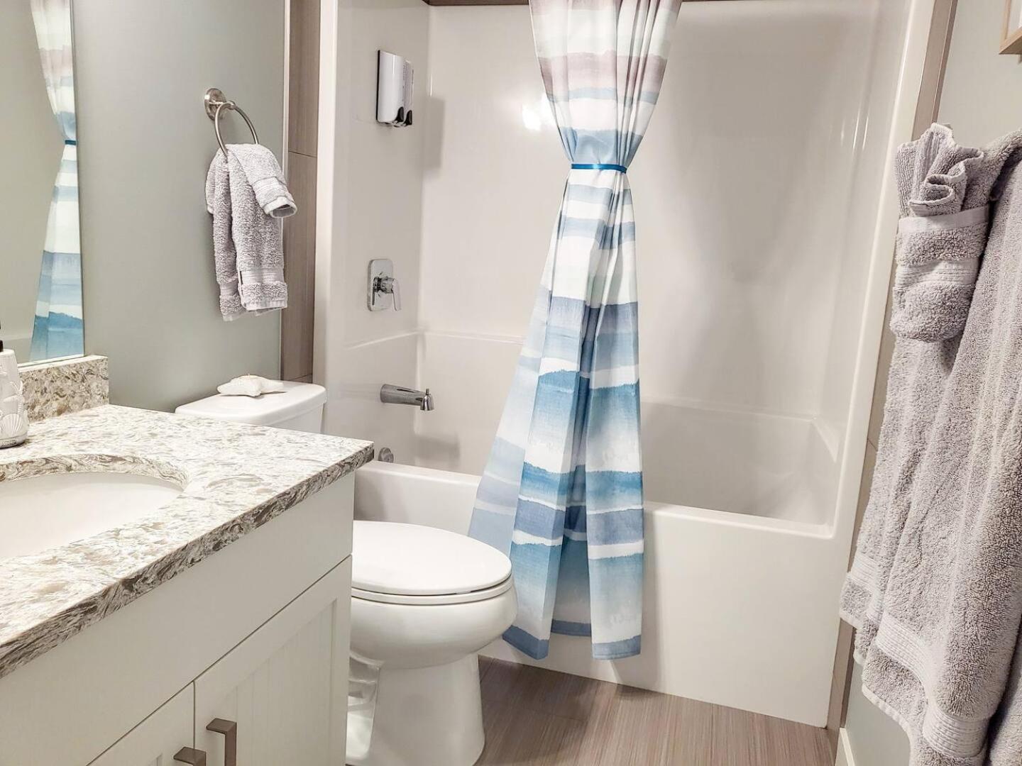 Beautiful Kismet View Cottage With Golf Cart 188