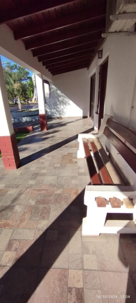 - Casa Jacarandá- quincho, garaje-consultá mascota -50 mts de la avenida principal