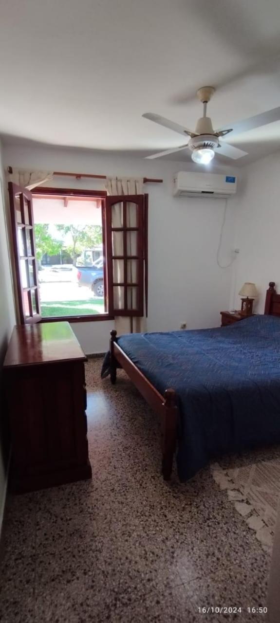 - Casa Jacarandá- quincho, garaje-consultá mascota -50 mts de la avenida principal