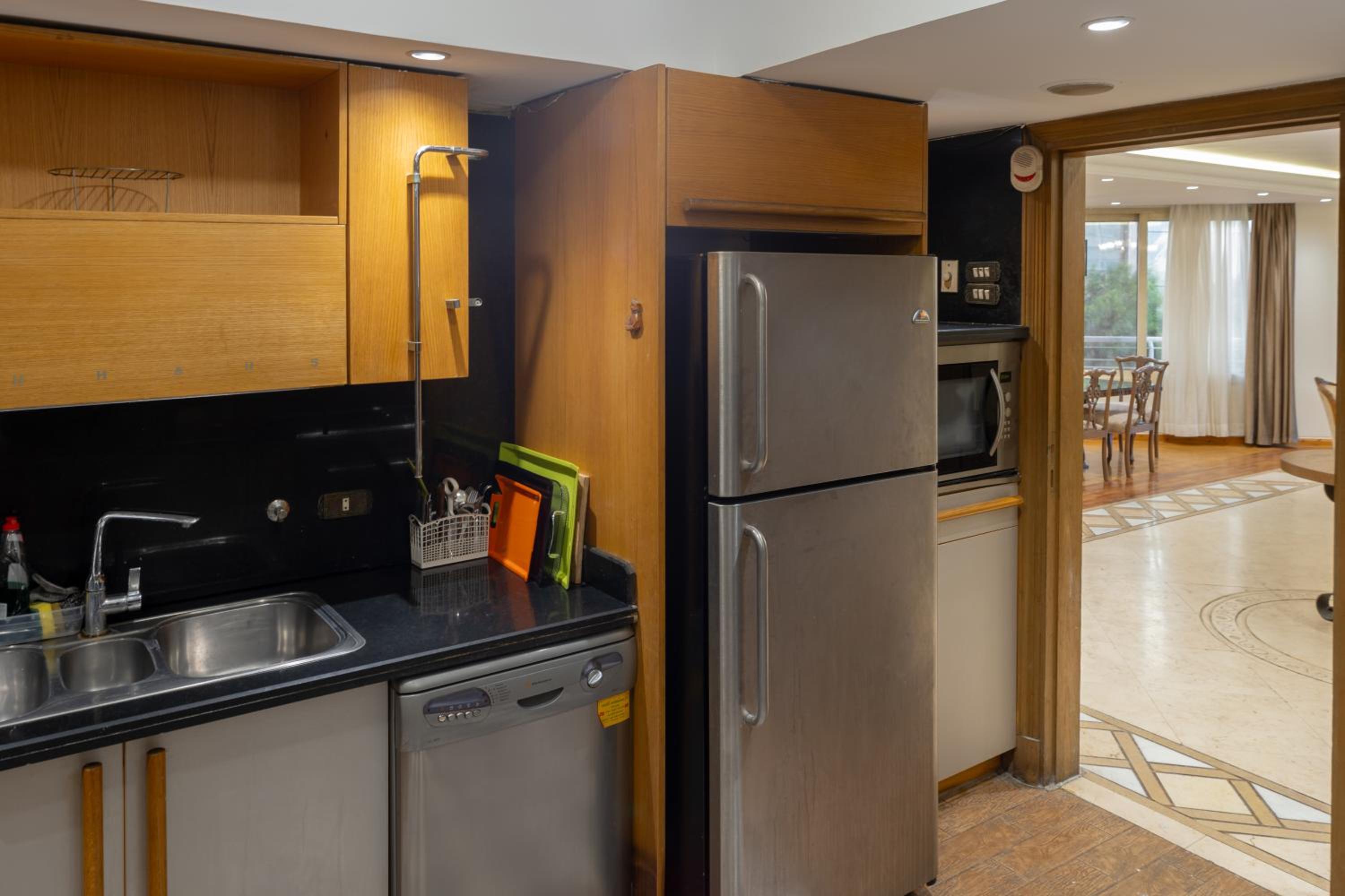 Spacious 3 BR Apartment Dokki