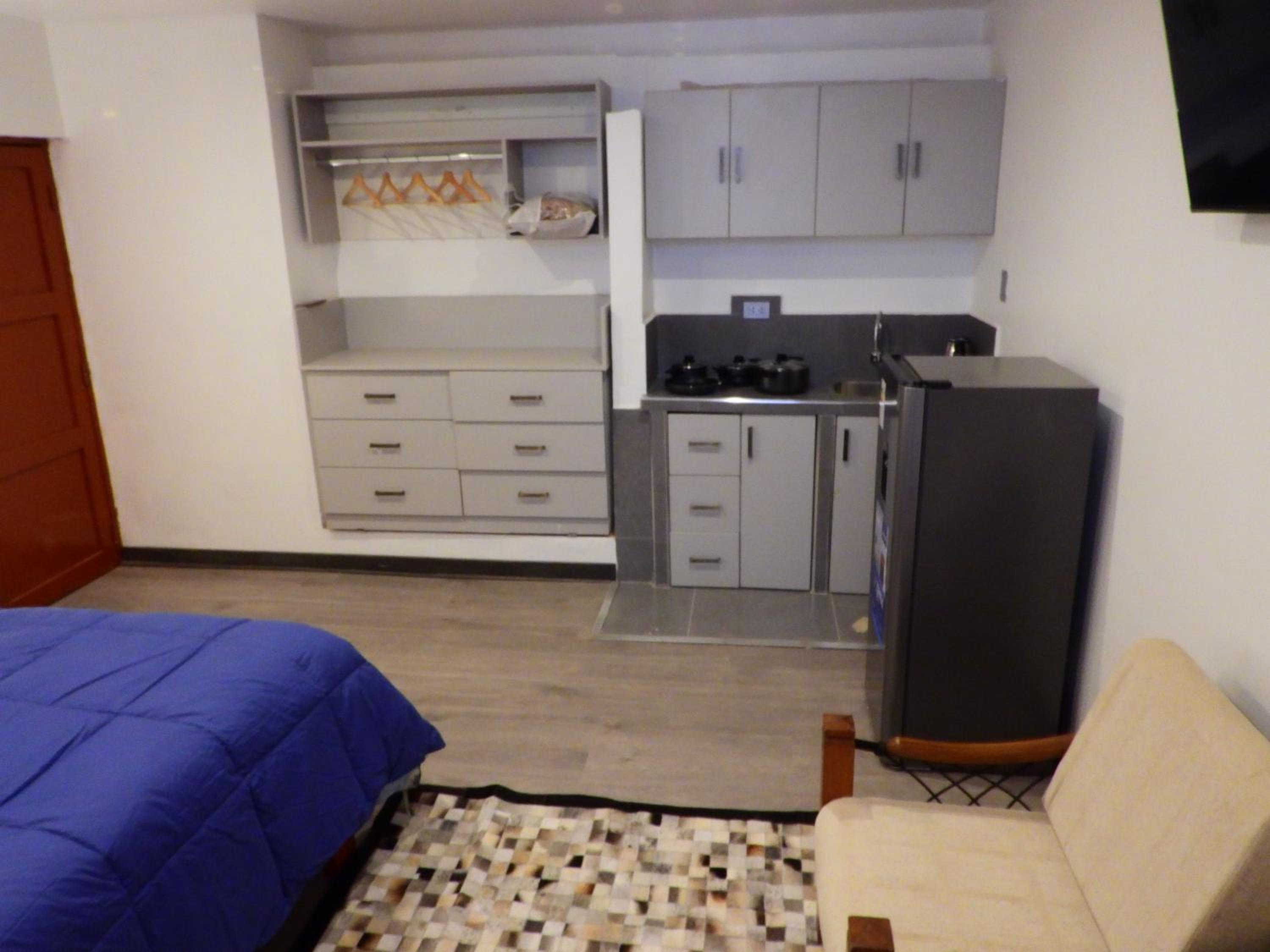 Photo 8