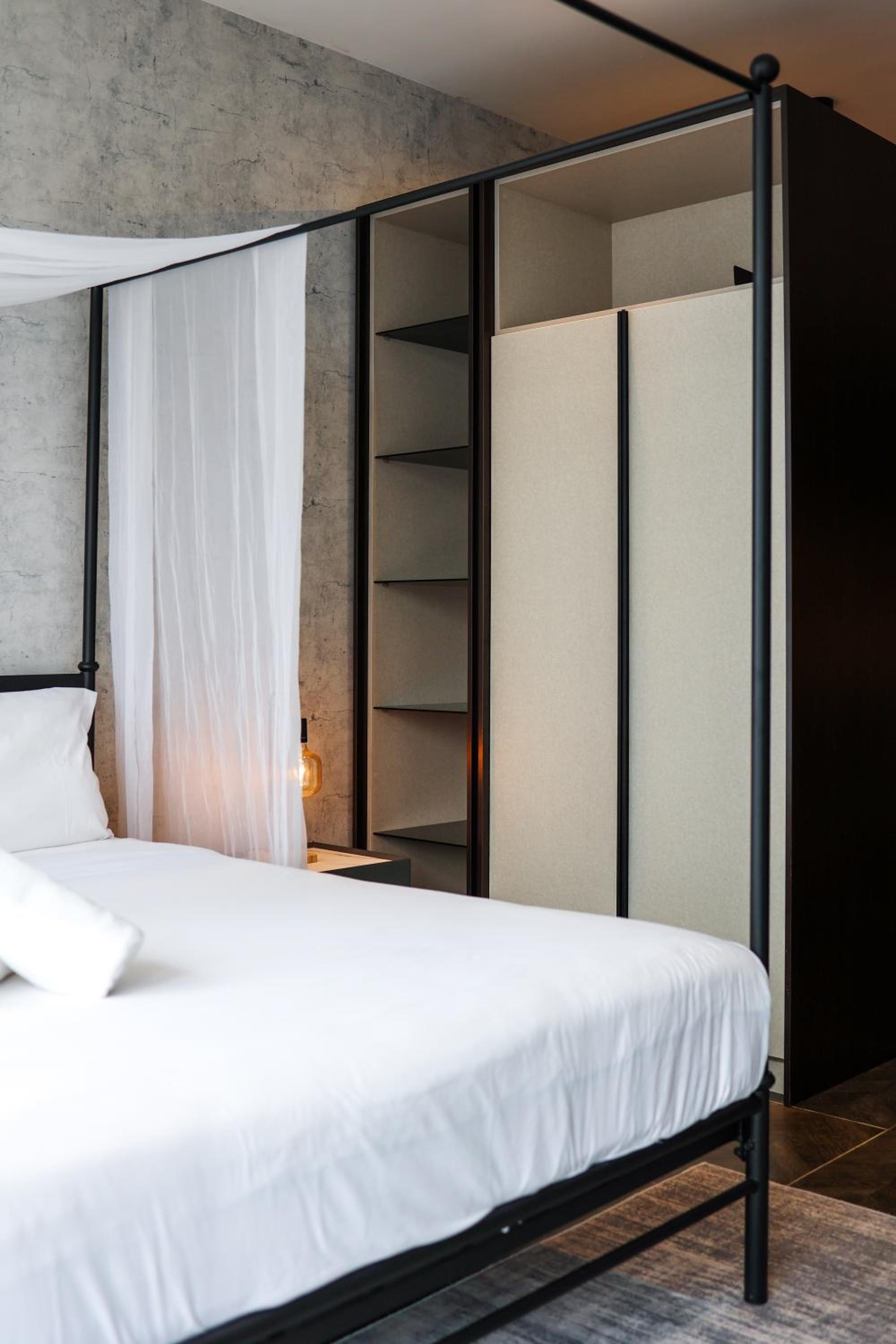 Scarletz Suites KLCC by GB