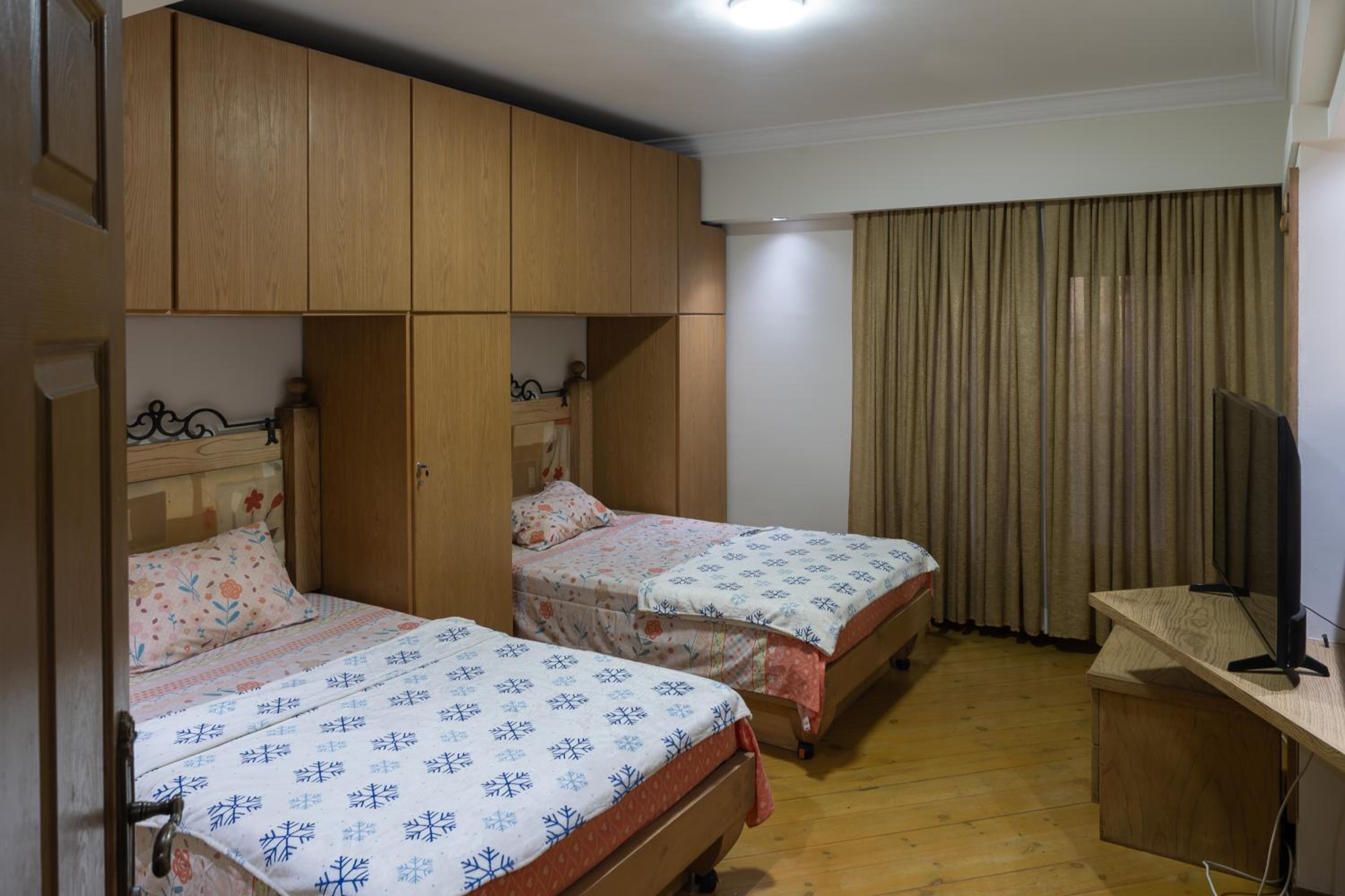 Spacious 3 BR Apartment Dokki