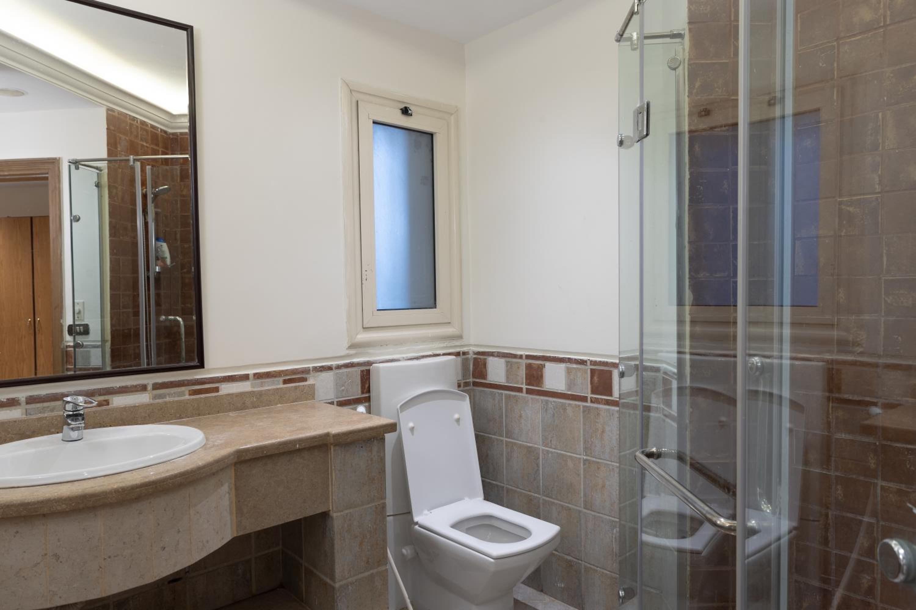 Spacious 3 BR Apartment Dokki