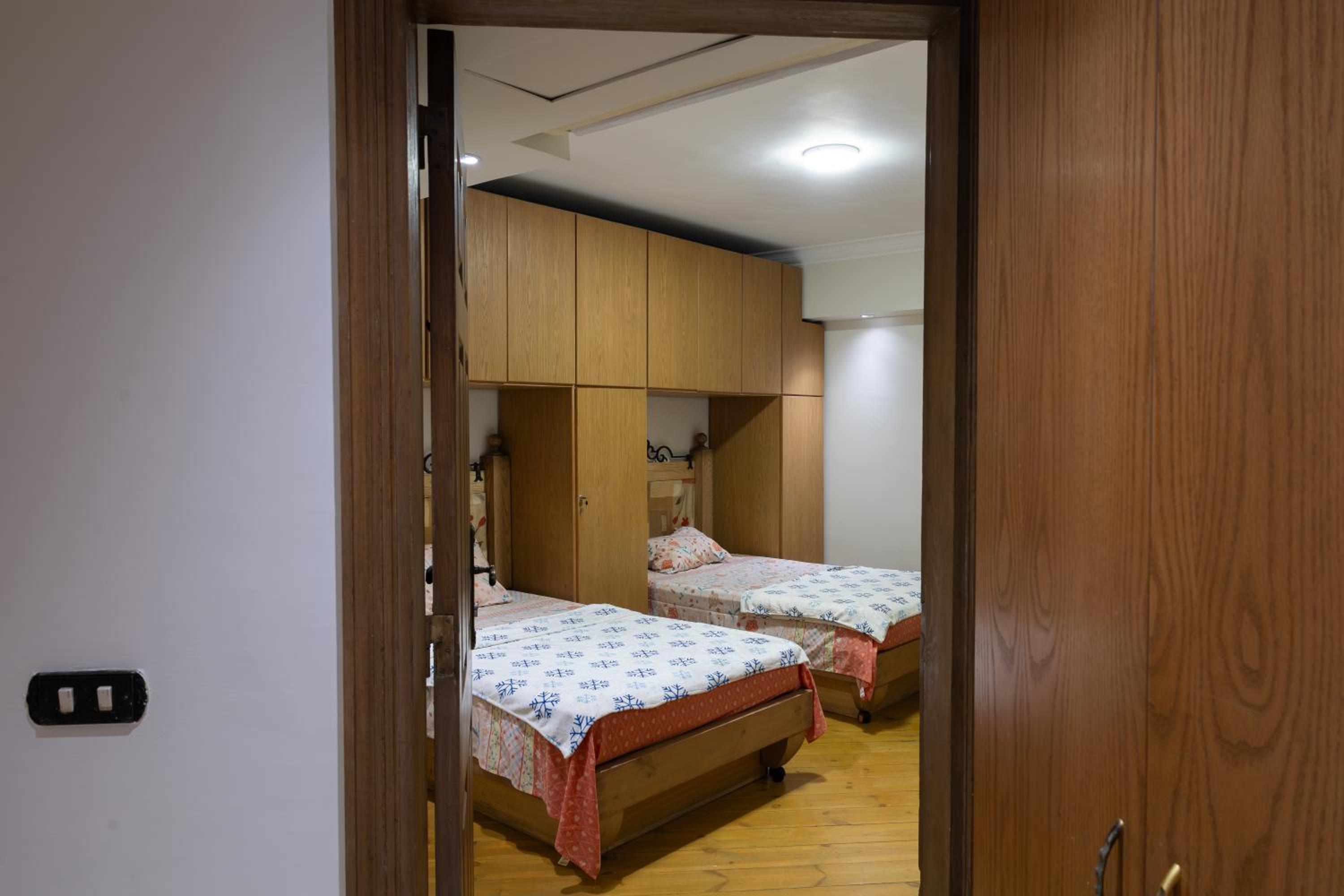 Spacious 3 BR Apartment Dokki