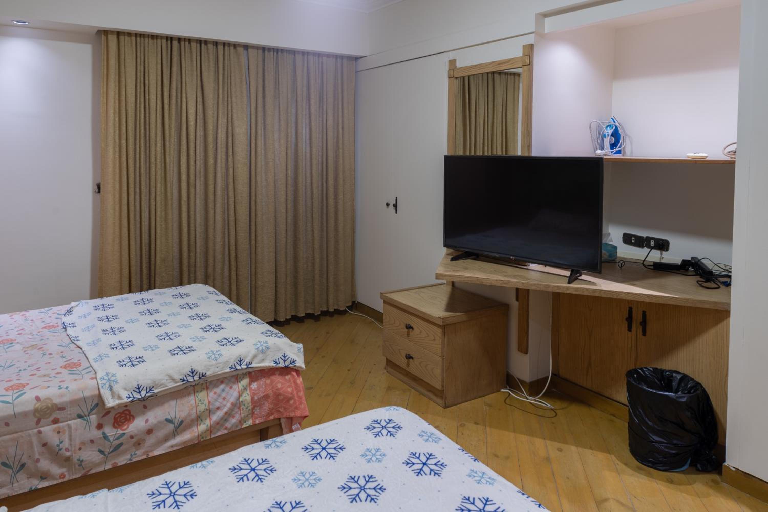 Spacious 3 BR Apartment Dokki