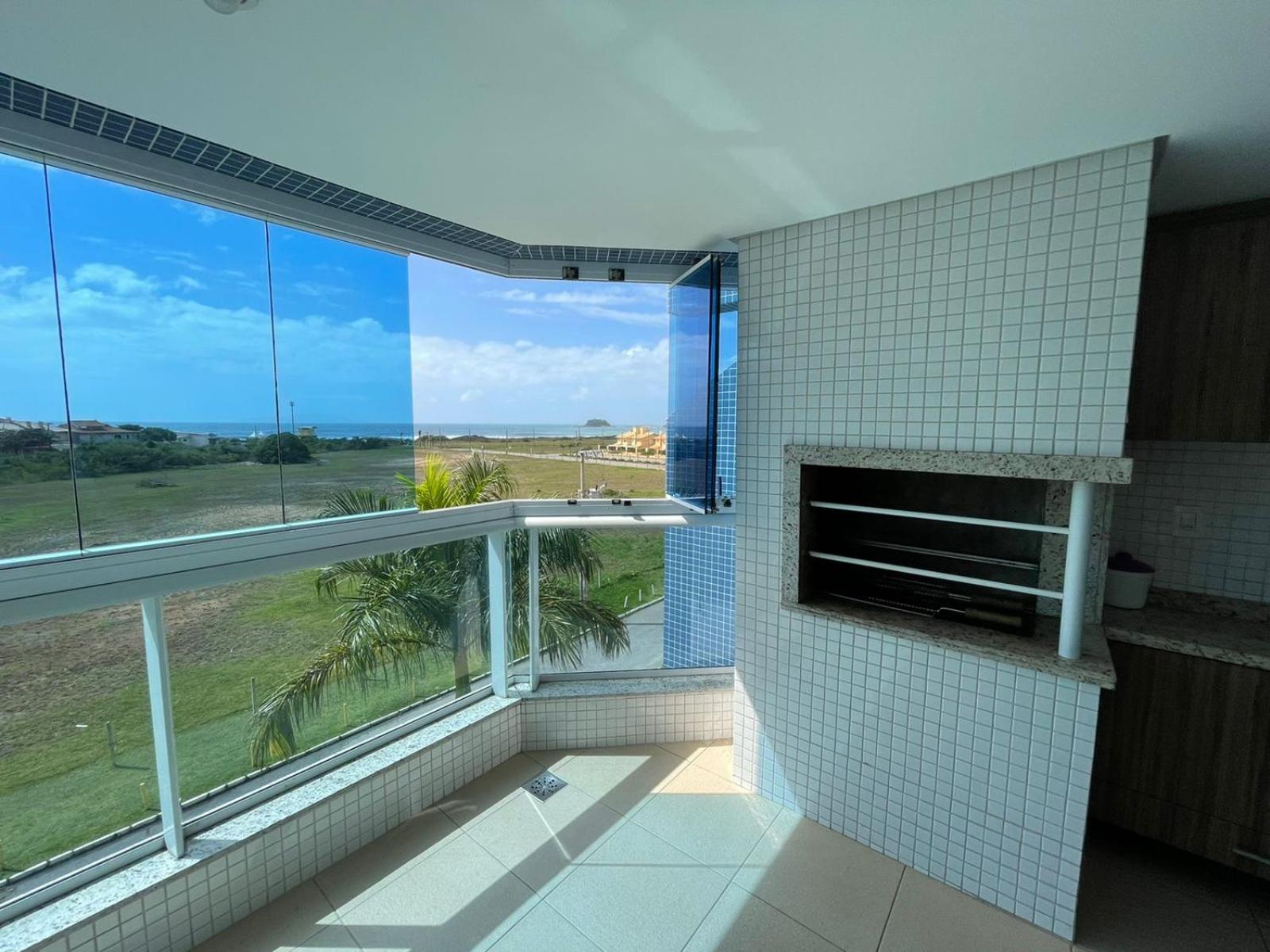 Cód 113 - Apartamento vista para o mar