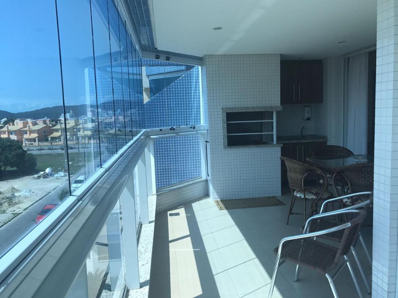 Cód 113 - Apartamento vista para o mar