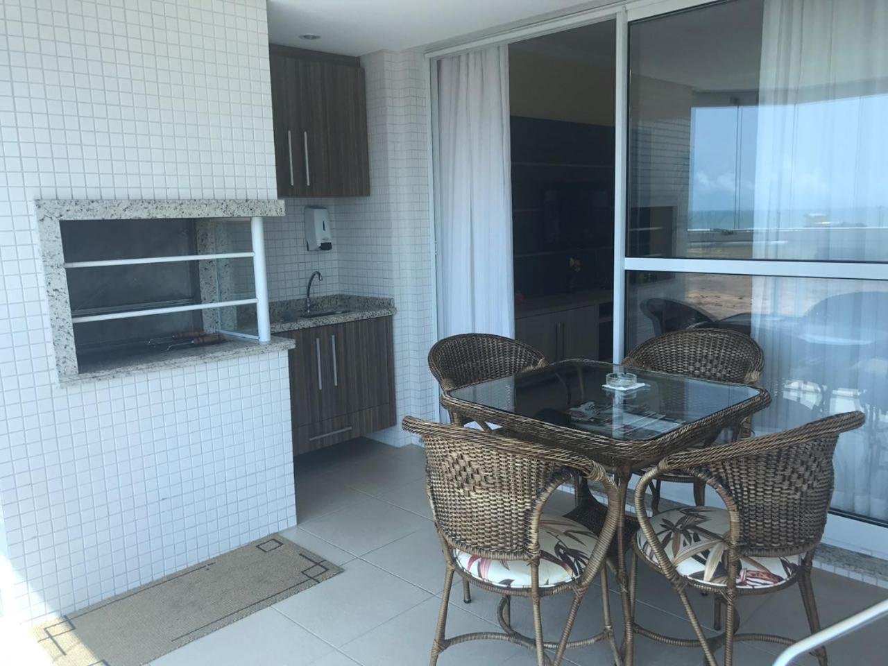 Cód 113 - Apartamento vista para o mar