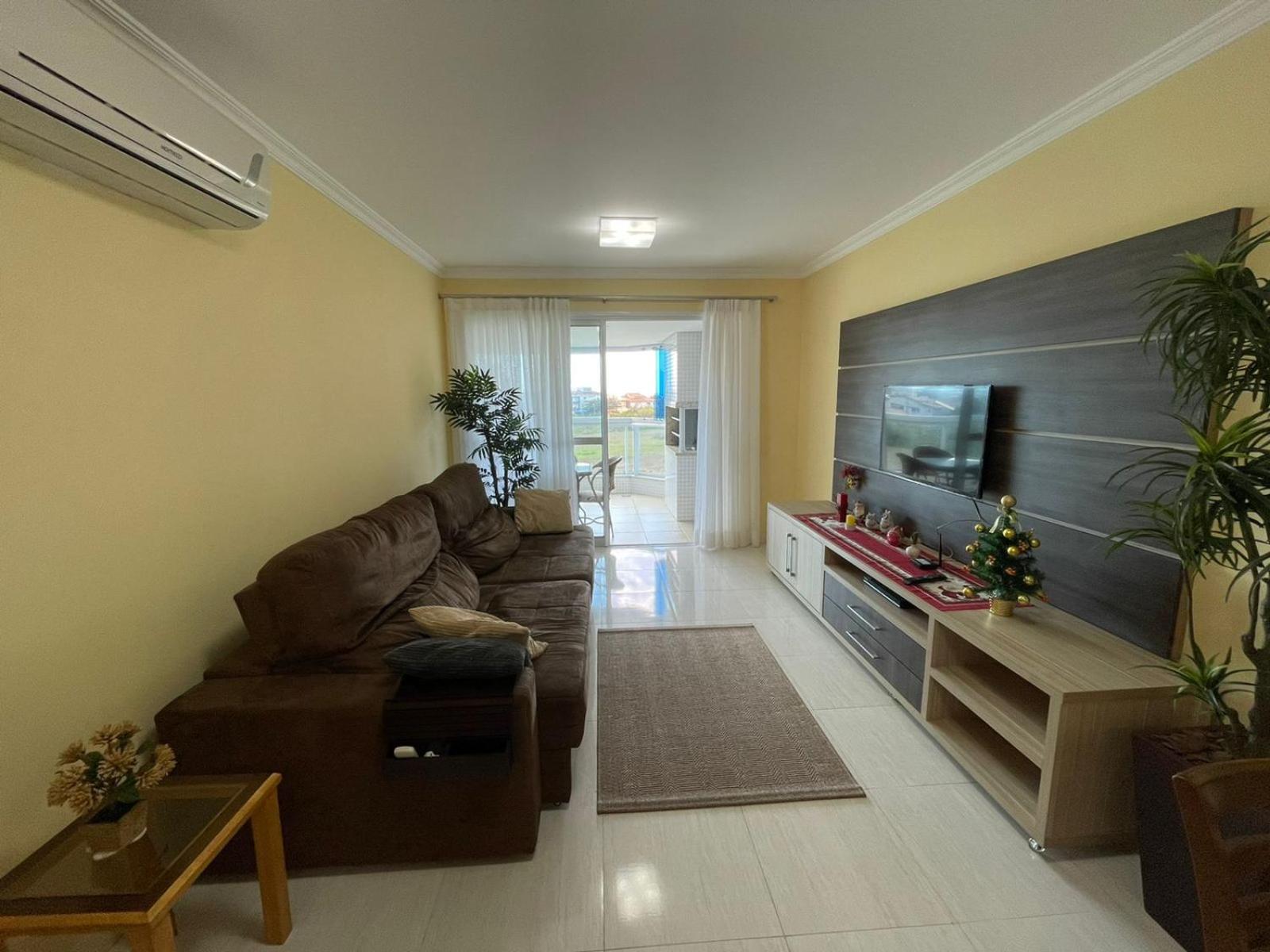 Cód 113 - Apartamento vista para o mar
