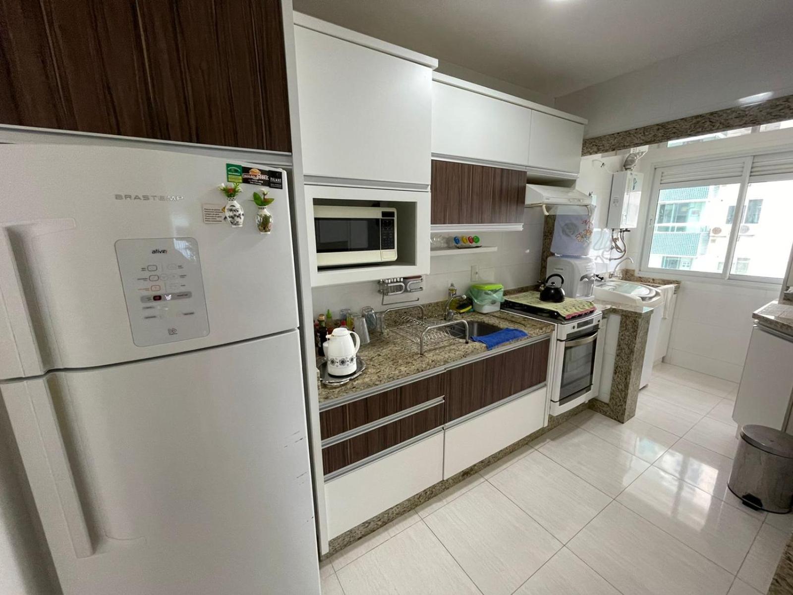 Cód 113 - Apartamento vista para o mar