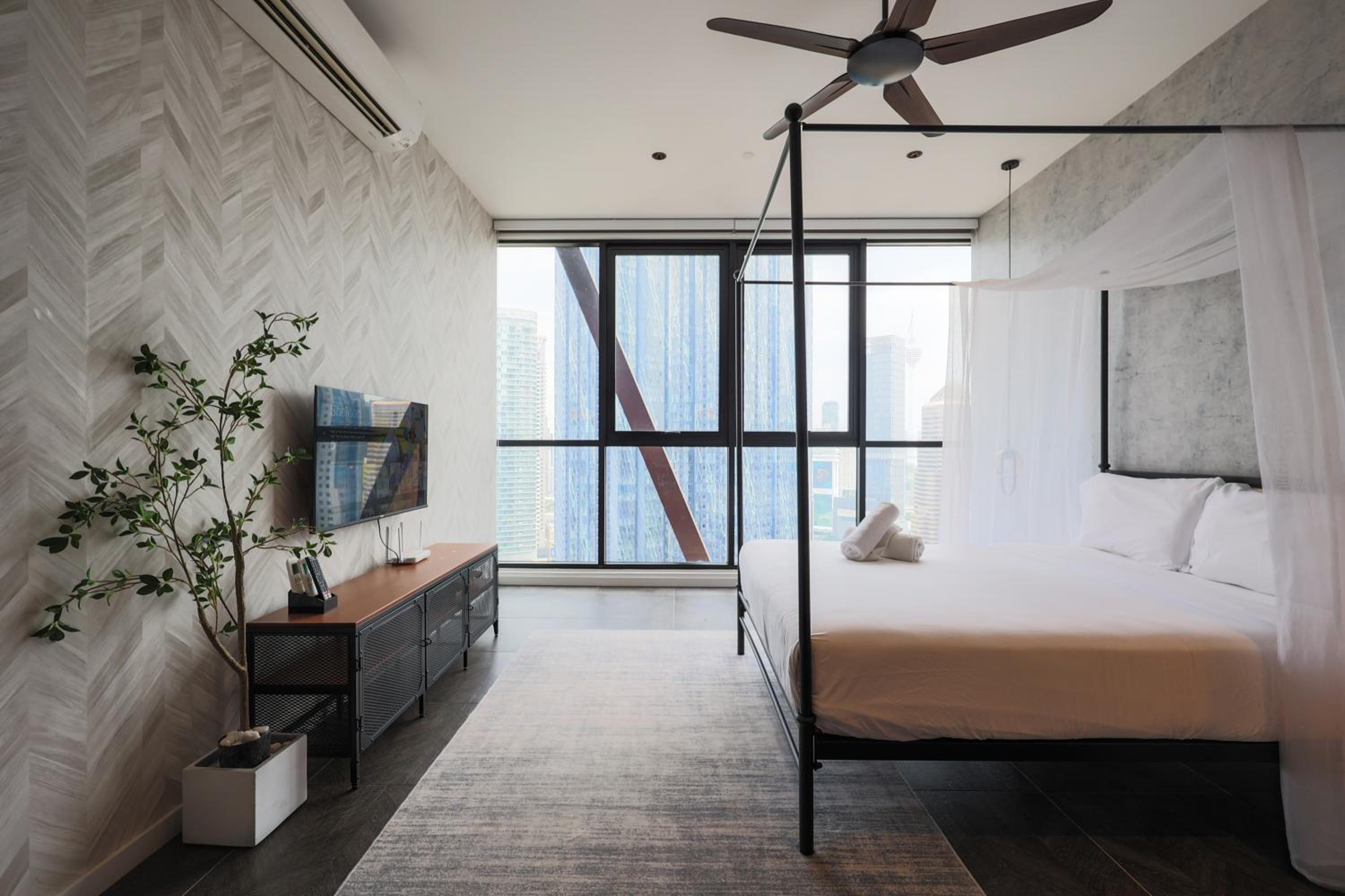 Scarletz Suites KLCC by GB