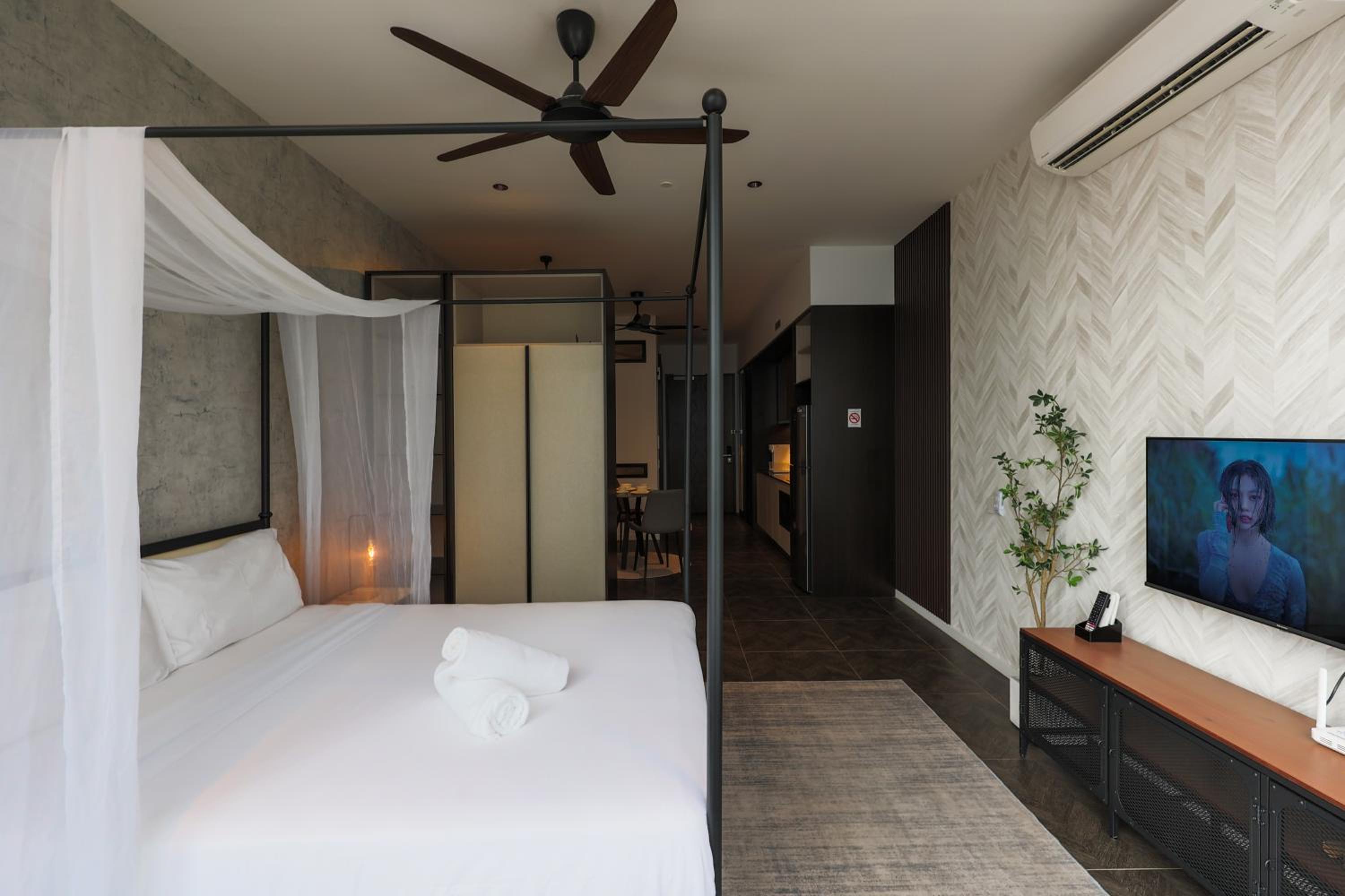 Scarletz Suites KLCC by GB
