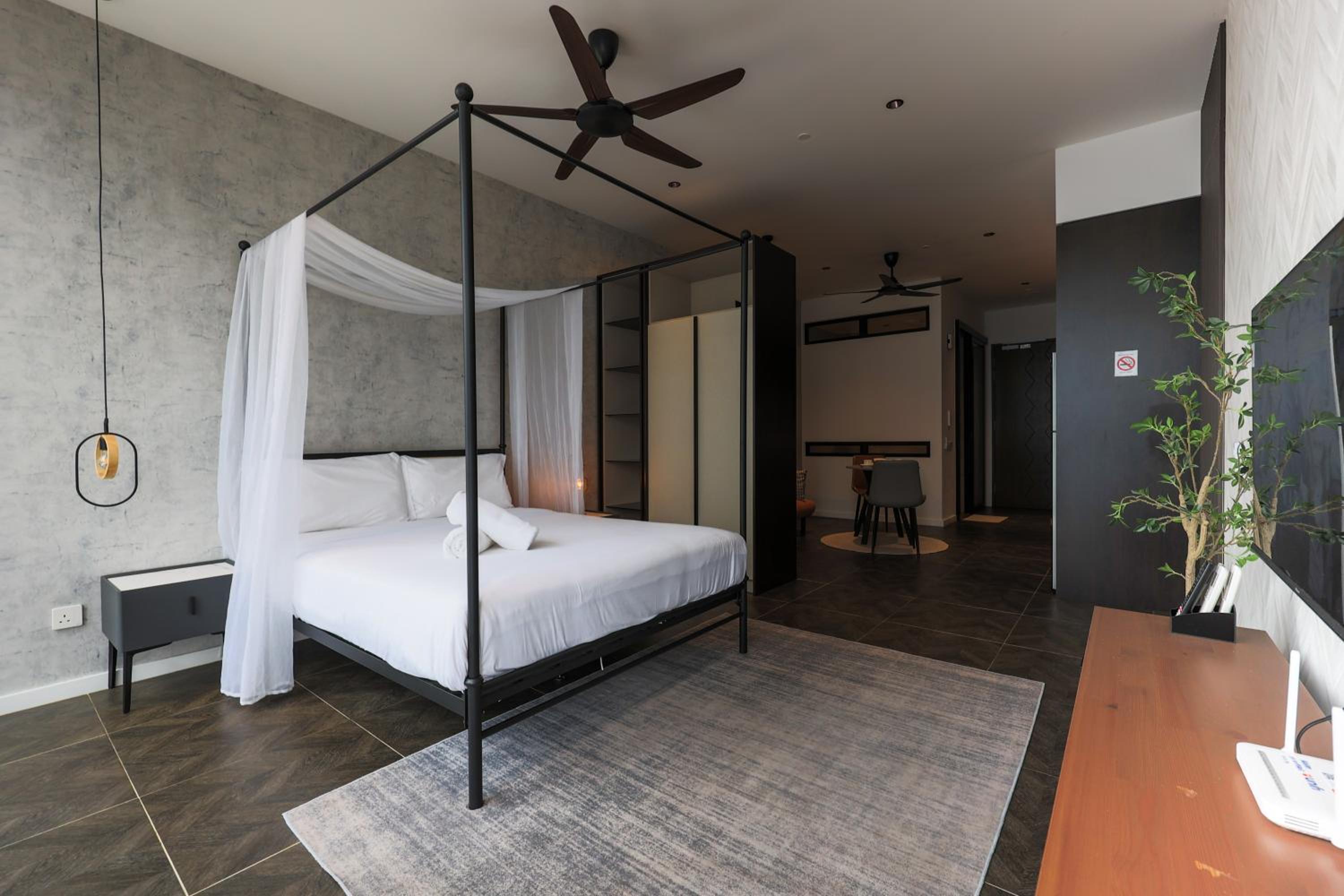Scarletz Suites KLCC by GB