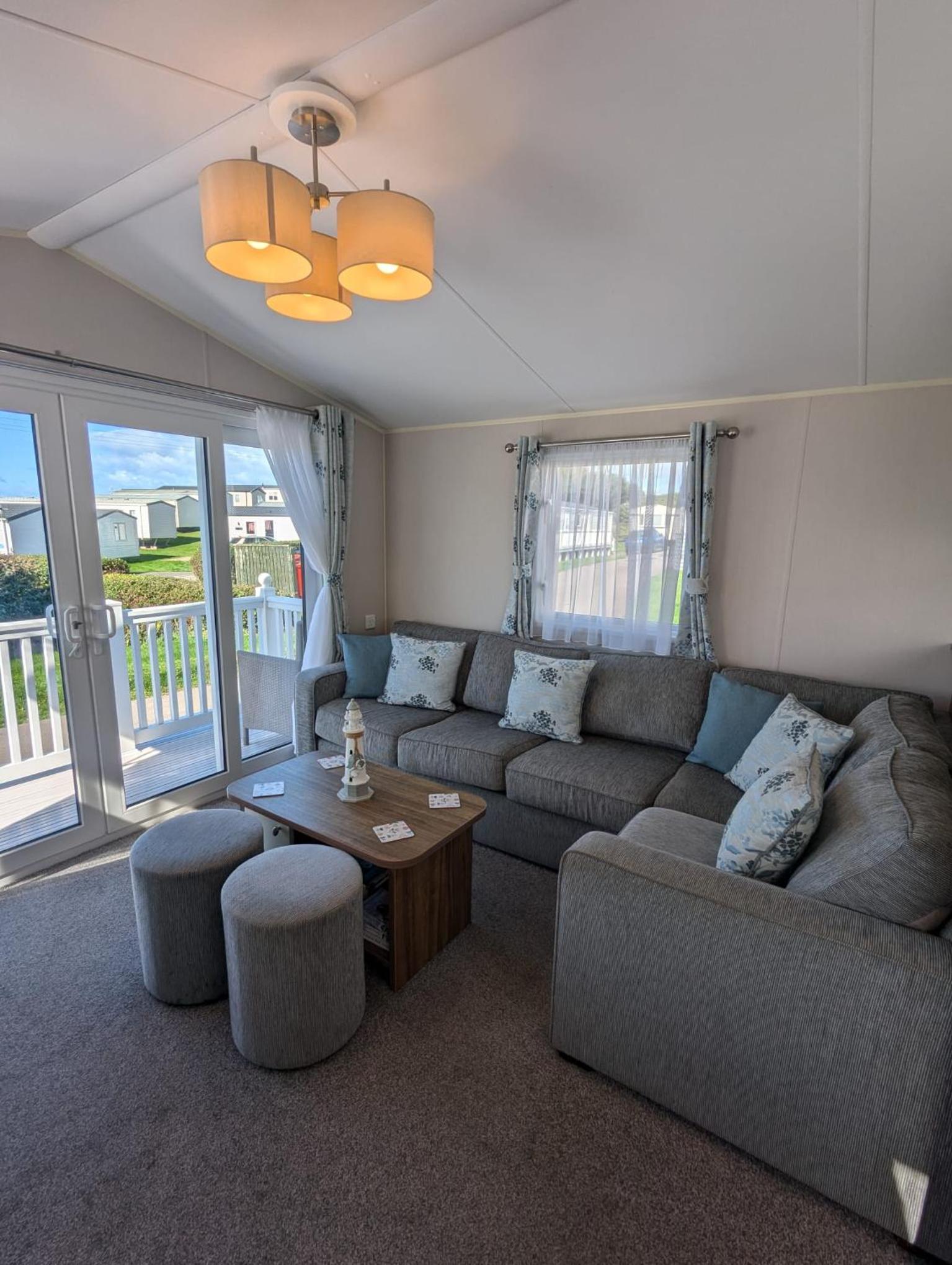 STYLISH HOLIDAY HOME WITH UNINTERRUPTED VIEWS OF THE FLEET LAGOON ON Haven LITTLESEA HOLIDAY PARK view 2