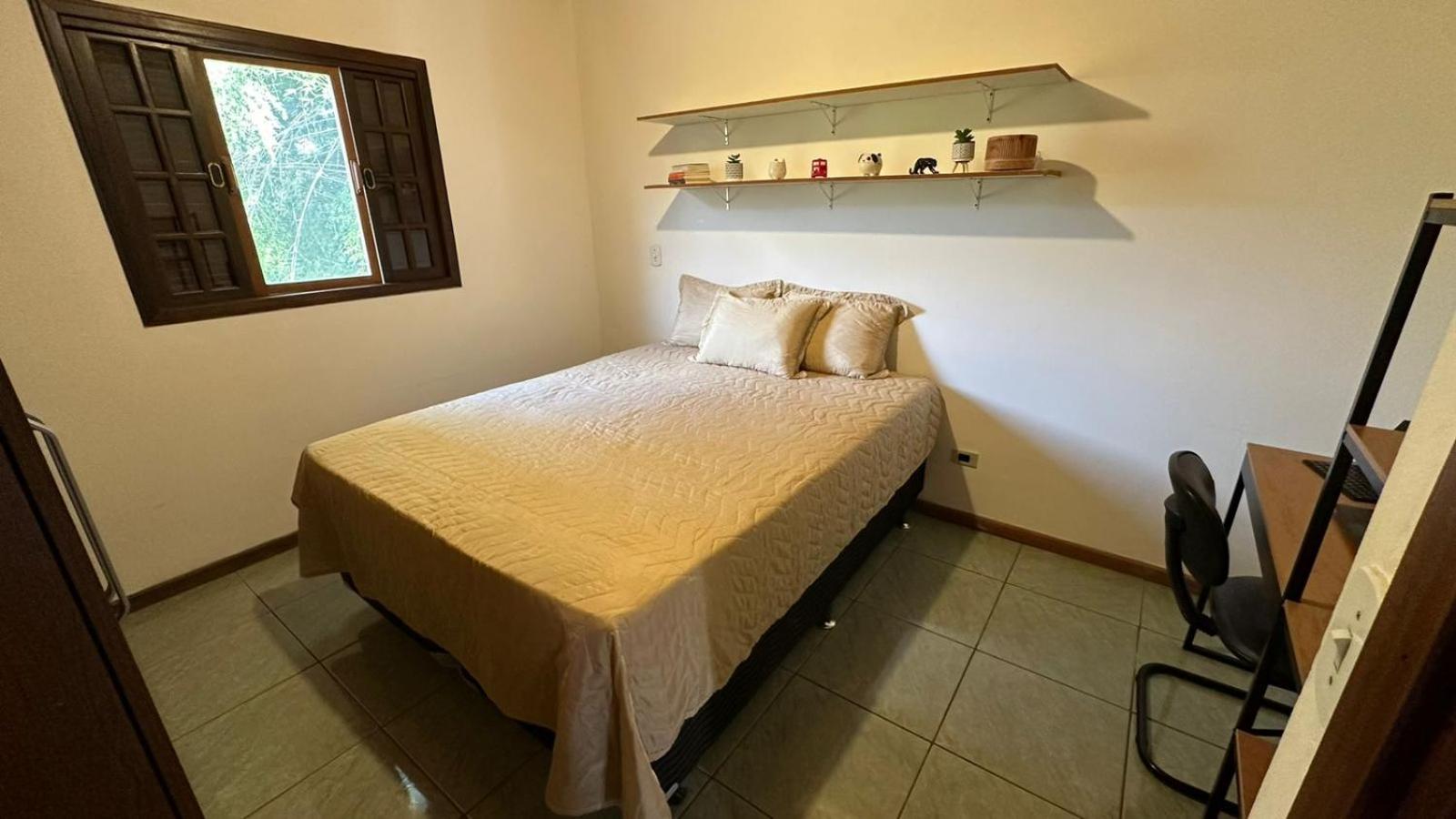Casa Paiol Grande - Vista das montanhas e pedras