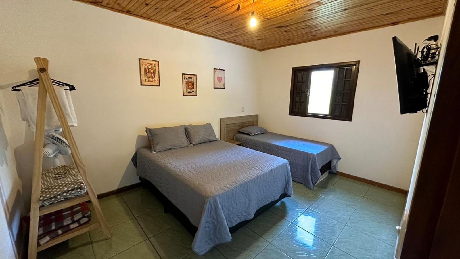 Casa Paiol Grande - Vista das montanhas e pedras