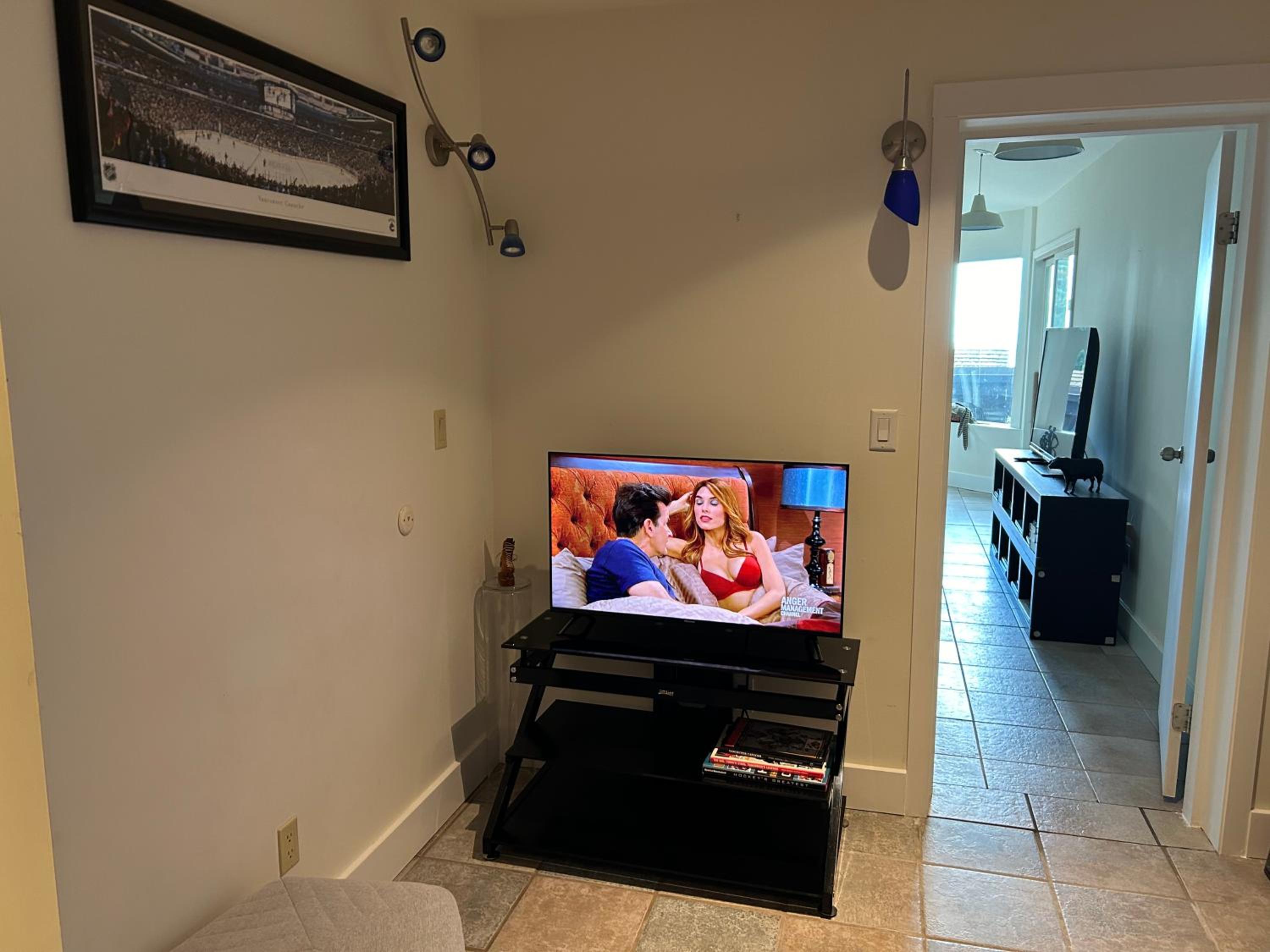 Private Bedroom, Bathroom, Shared Outdoor Pool, Hot Tub