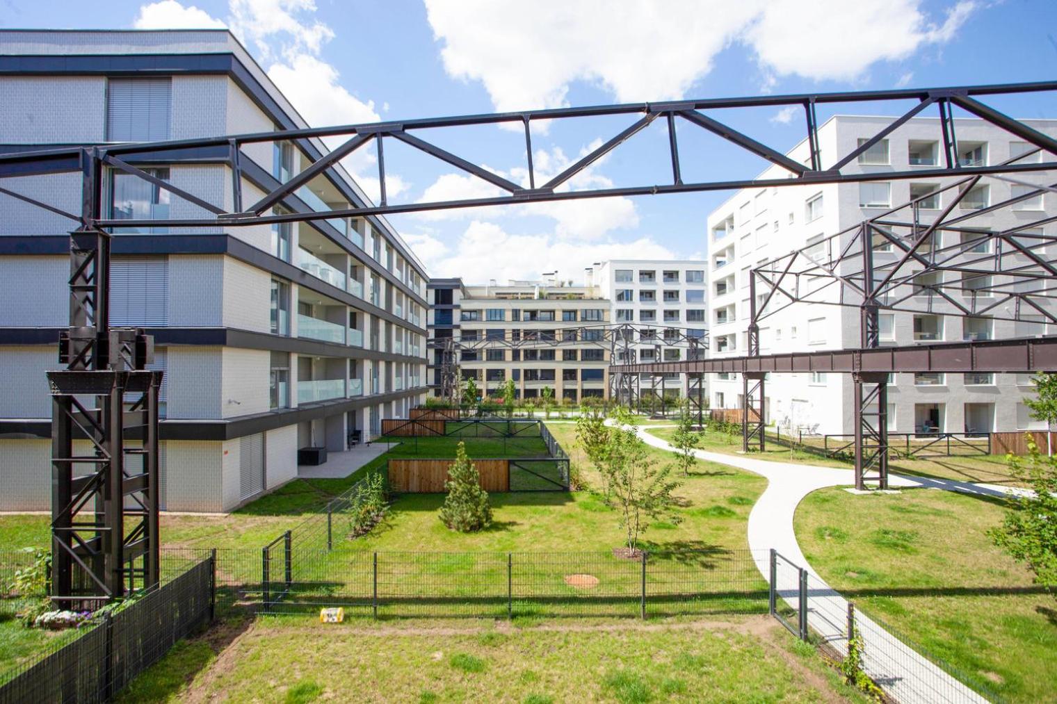 Blueground Prague 7 furnished with balcony PRG-1
