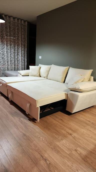 Durres City Center Apartment With a View