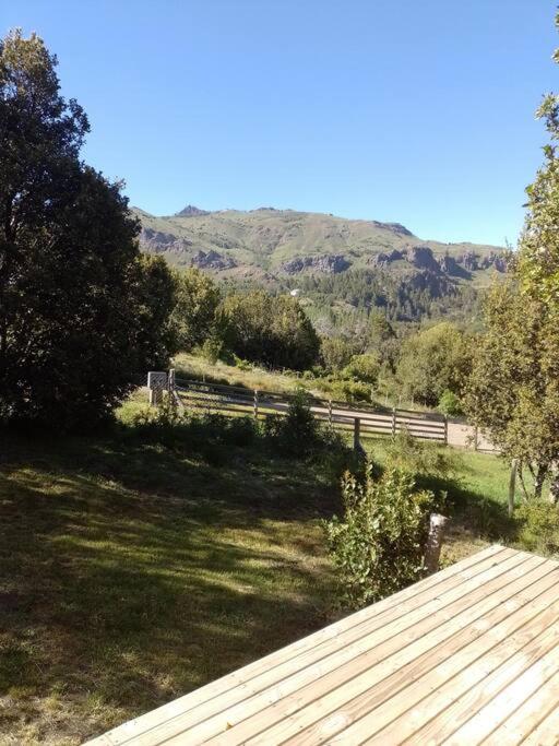 Cabaña con Parrilla y VISTA a la Montaña