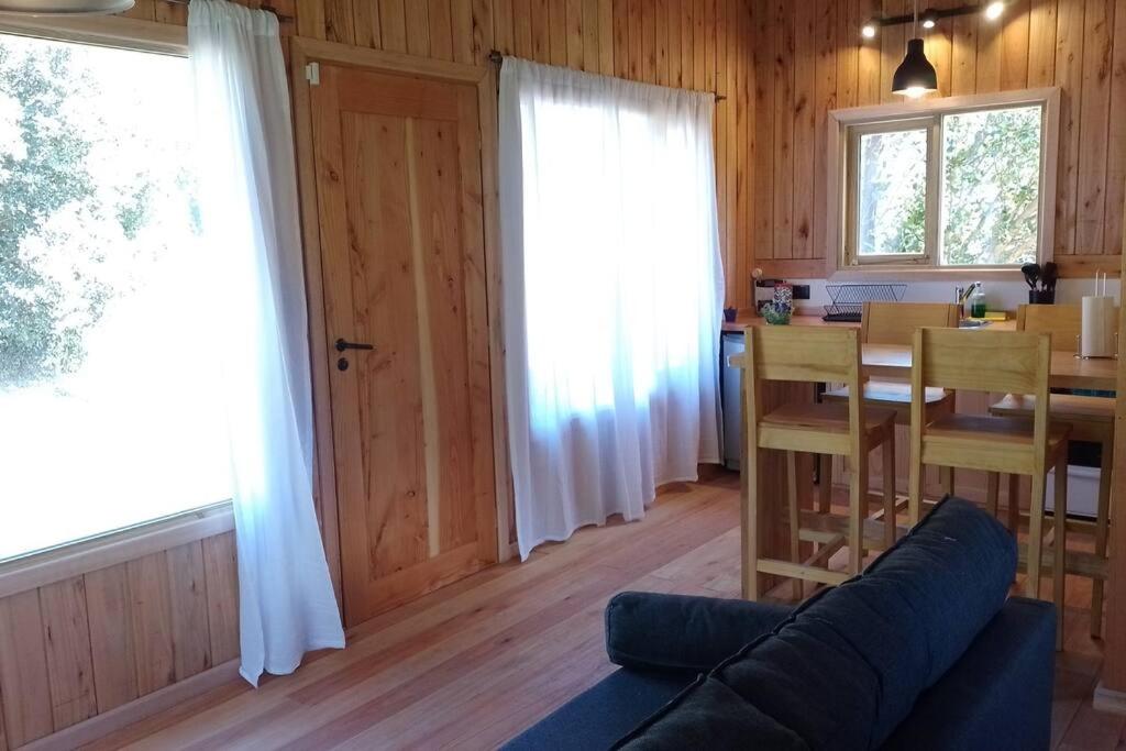 Cabaña con Parrilla y VISTA a la Montaña