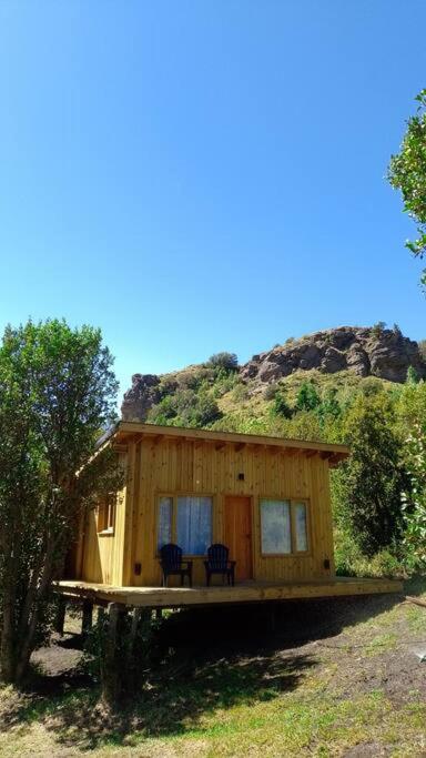 Cabaña con Parrilla y VISTA a la Montaña