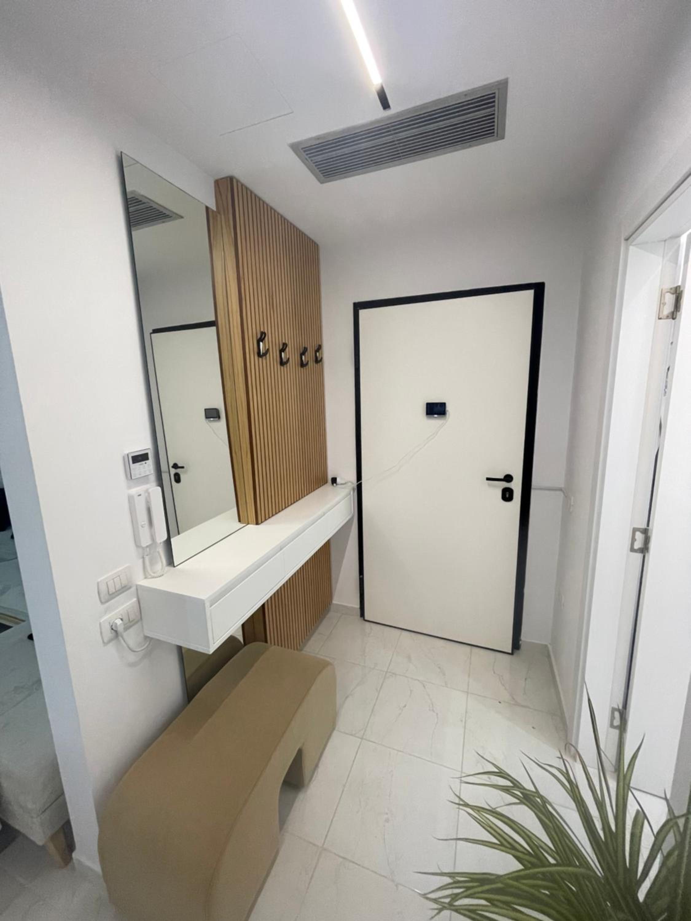 Cahani Suite