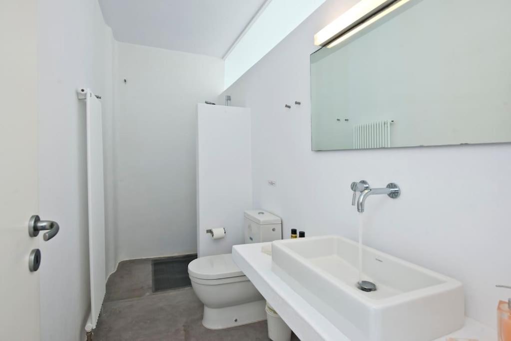 Luxury villa-The Edge view 5