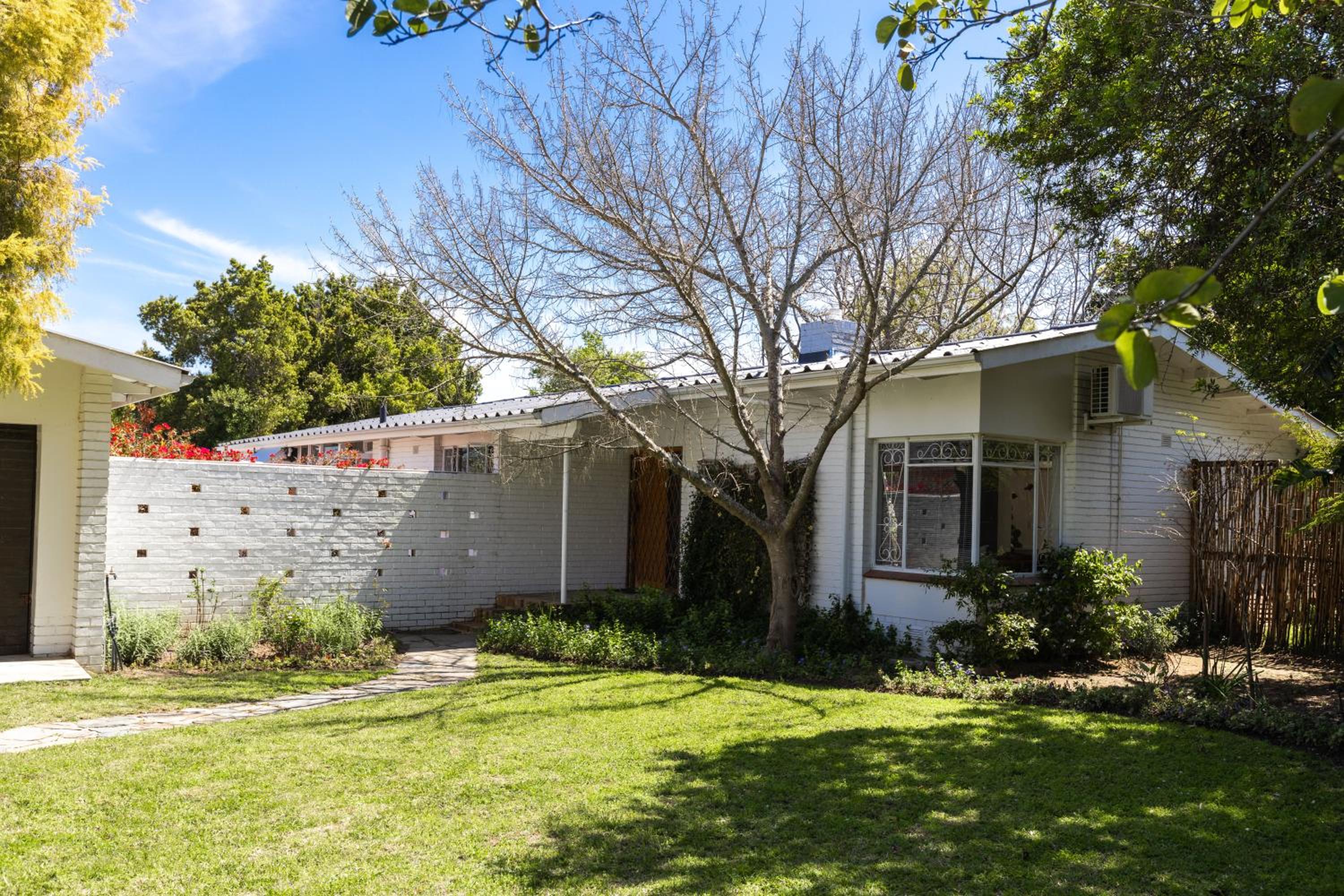 Silvertree Collective Central Family Home