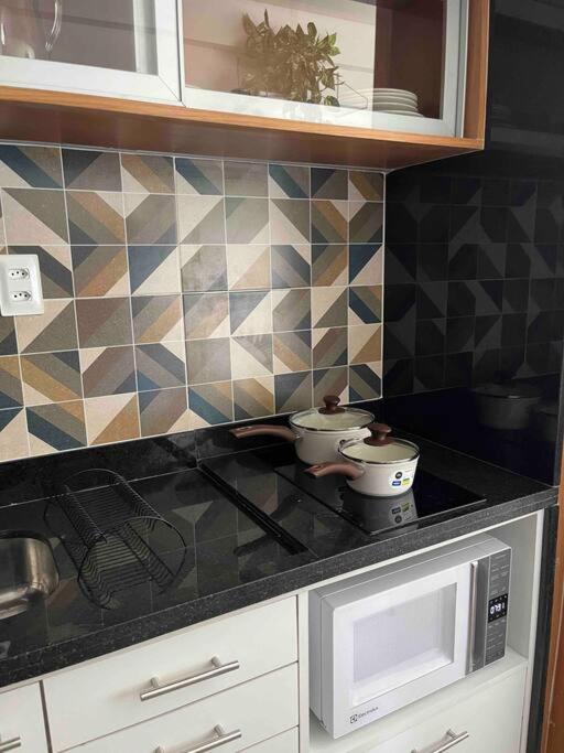 Studio charmoso e confortável na Barra