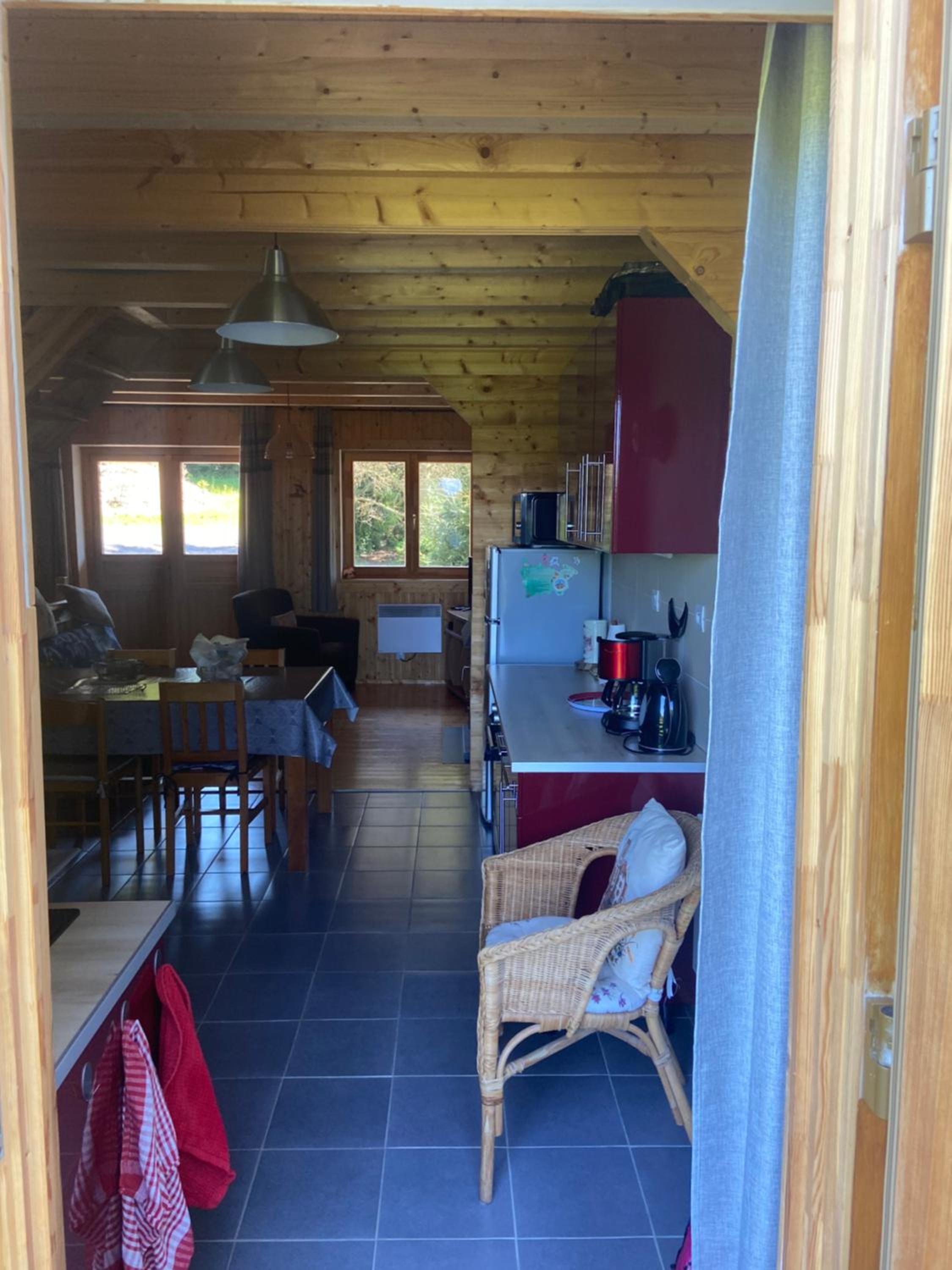 Chalet bois au calme, en lisière de forêt, balcons, sentiers balades Gérardmer & Alsace 