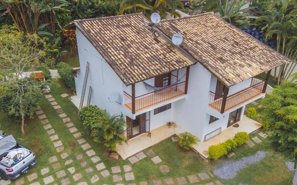 Casas Baepi em condomínio a 300m da praia