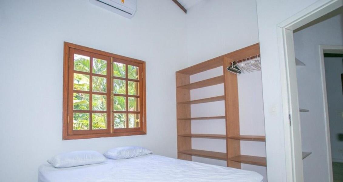 Casas Baepi em condomínio a 300m da praia
