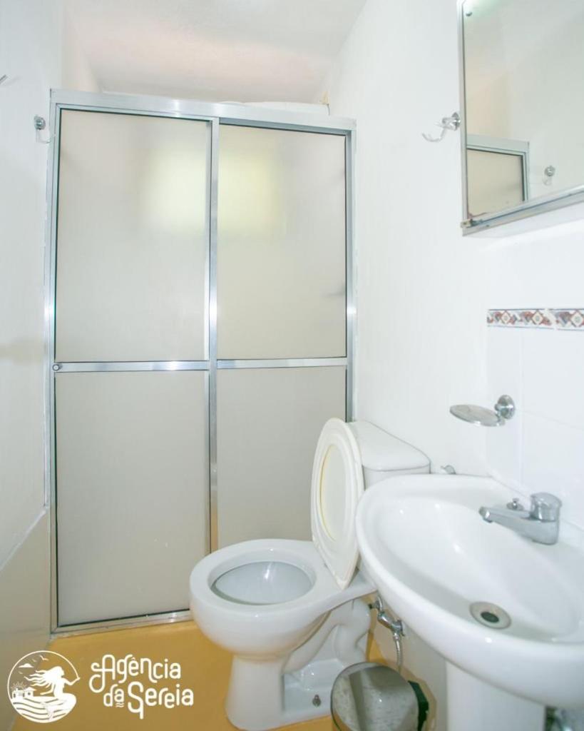 Casas Baepi em condomínio a 300m da praia