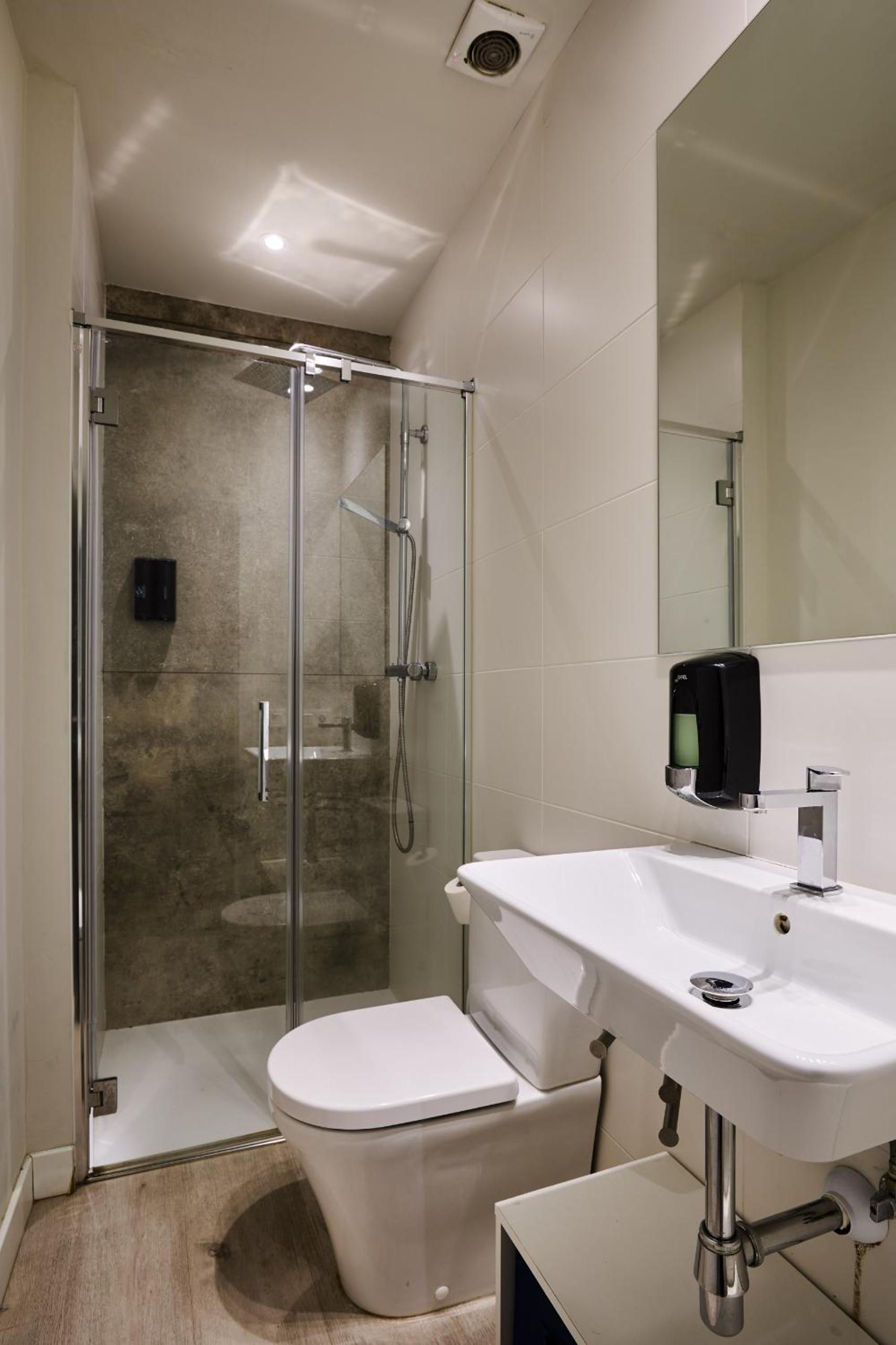 Mercaderes 9 by Clabao