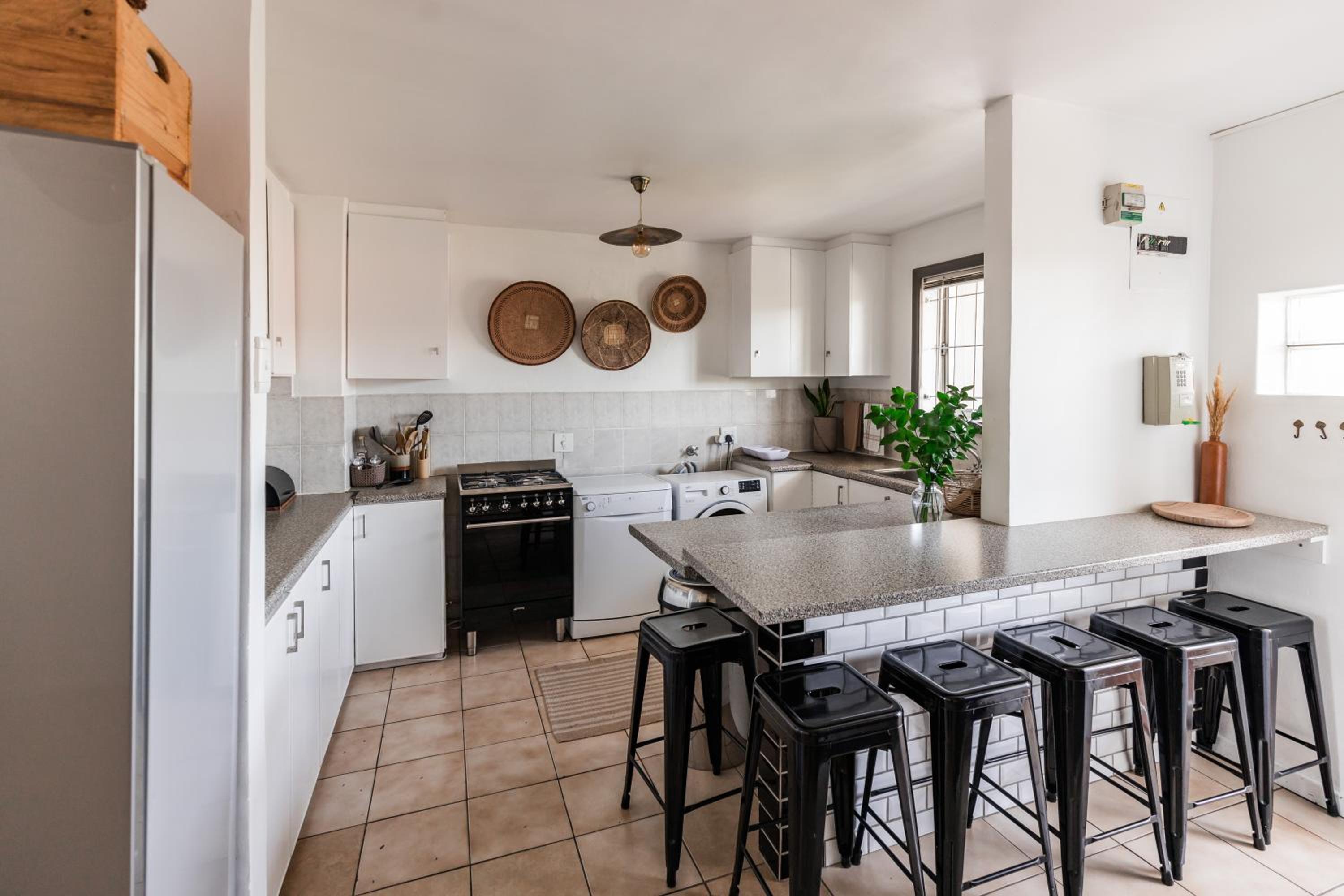 Silvertree Collective Spacious Central Apartment