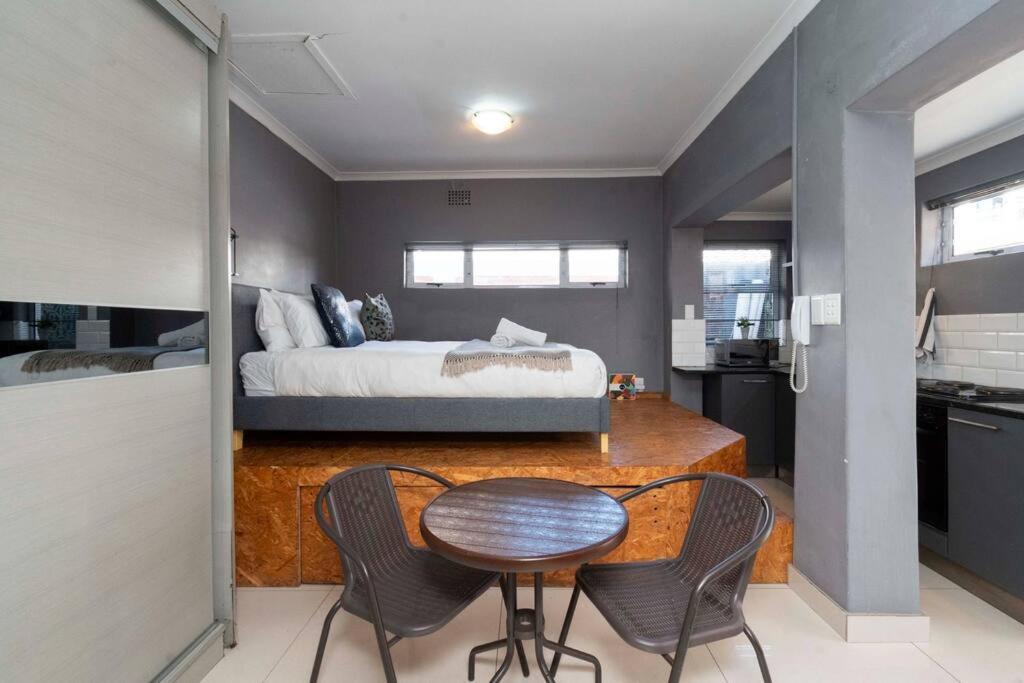 Simple Studio in Sea Point