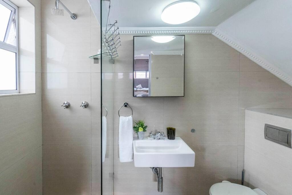 Simple Studio in Sea Point