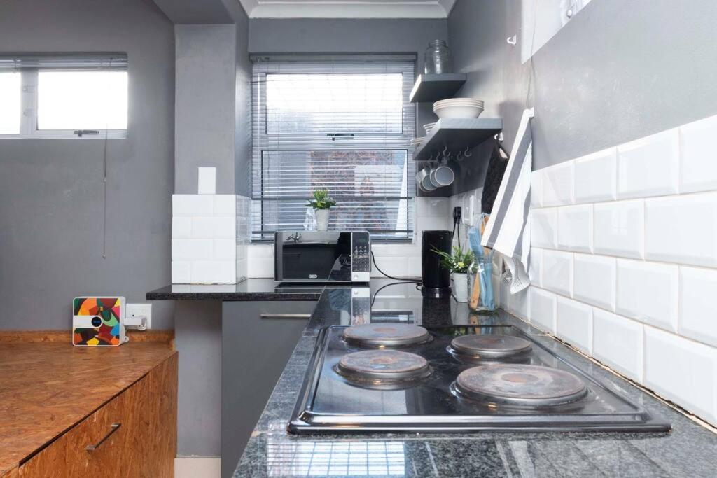 Simple Studio in Sea Point