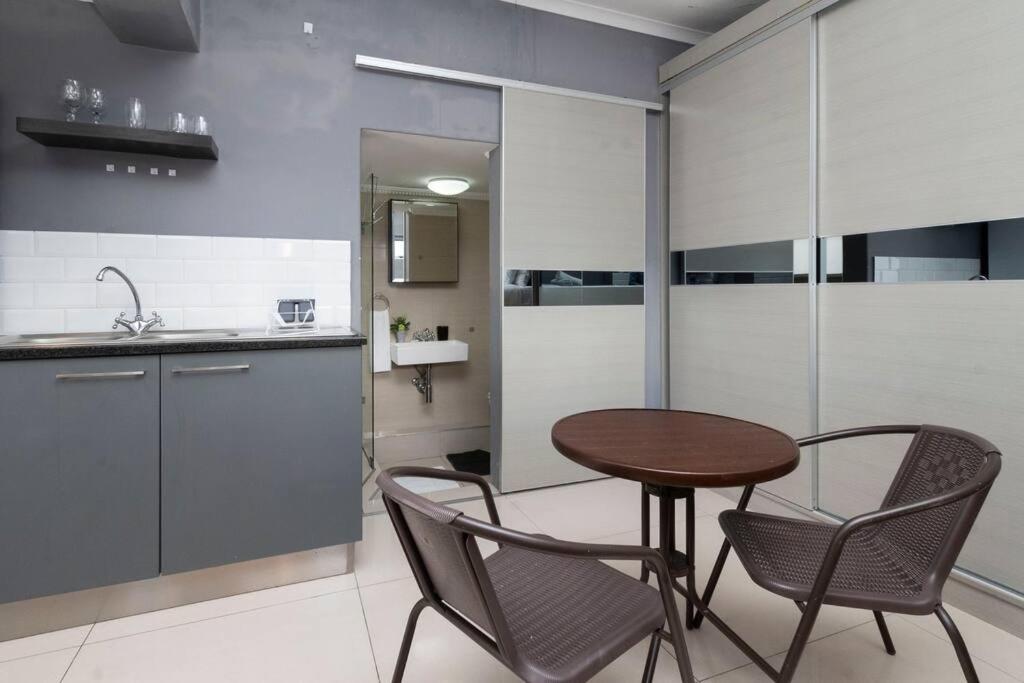 Simple Studio in Sea Point