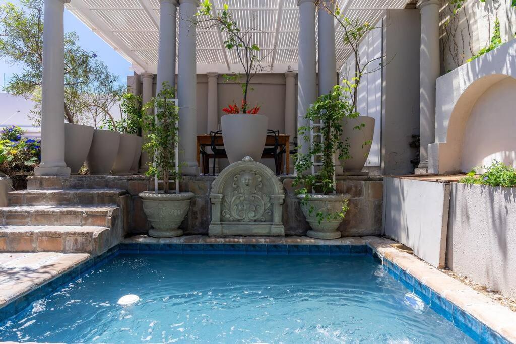 Clifton Garden Paradise