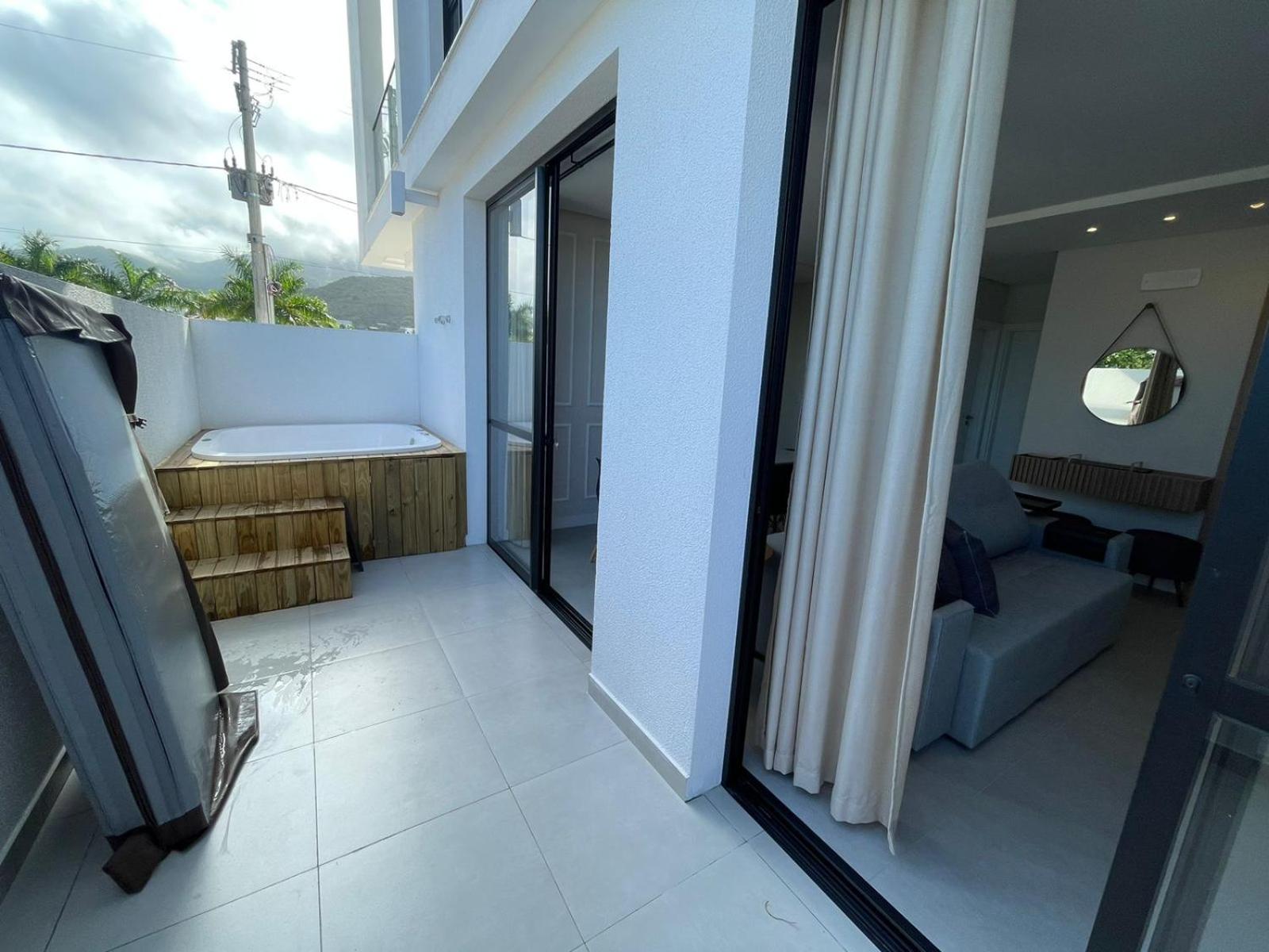 cód 141 - Apartamento térreo, com SPA