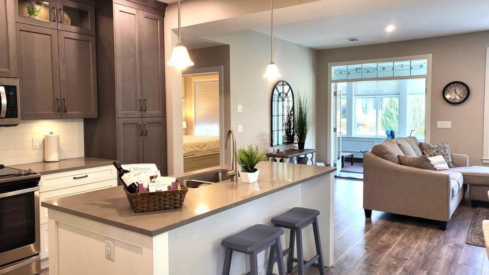 Sandy Cove Cottage - Steps From The Beach #70