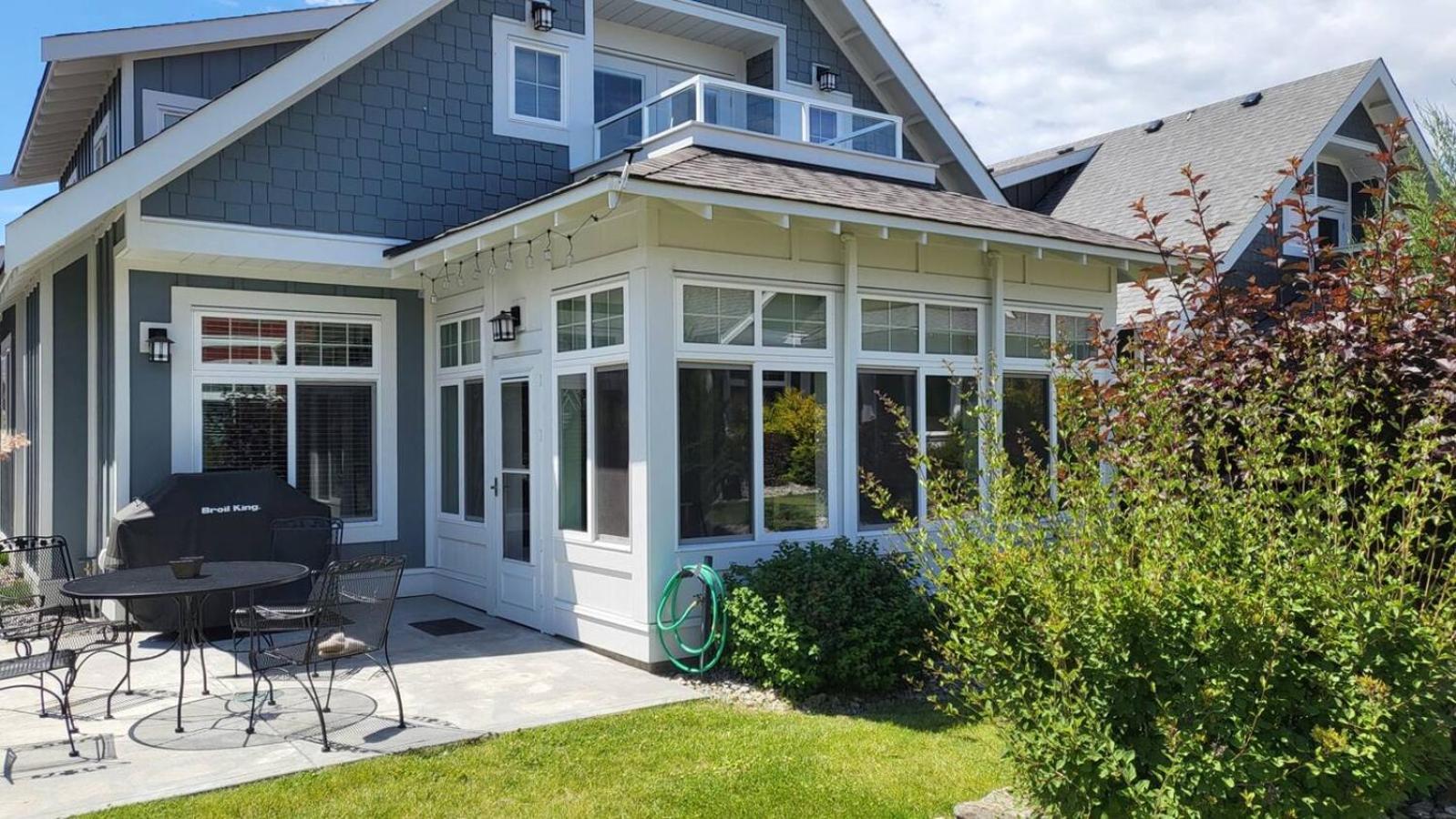 Sandy Cove Cottage - Steps From The Beach #70