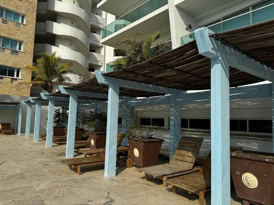 Apto Morros con acceso directo a la playa piscina