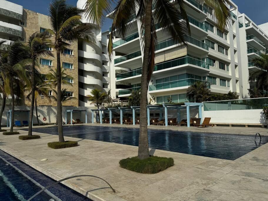 Apto Morros con acceso directo a la playa piscina
